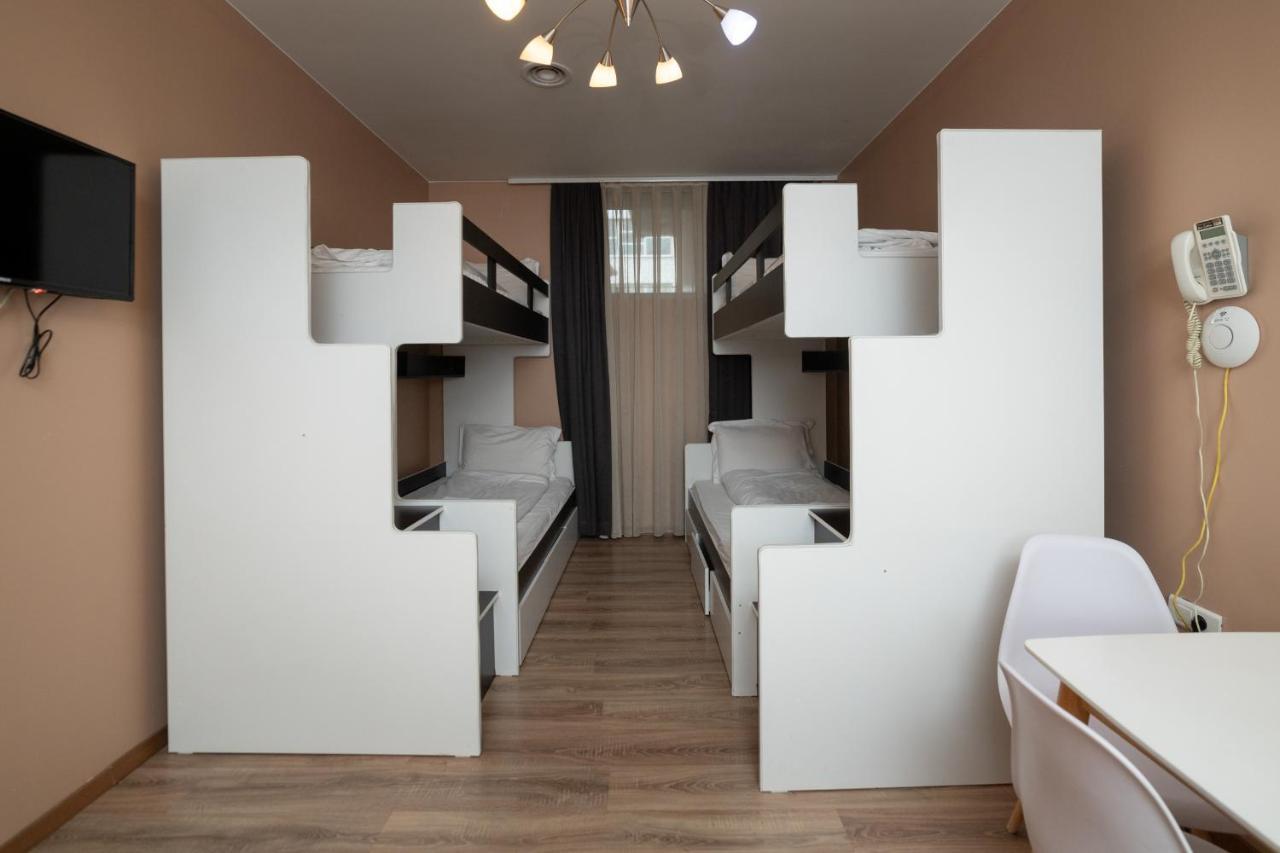 פרישטינה Hotel Gloria מראה חיצוני תמונה