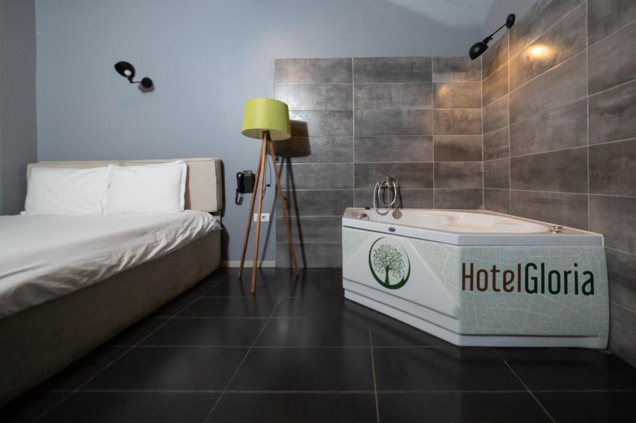פרישטינה Hotel Gloria מראה חיצוני תמונה